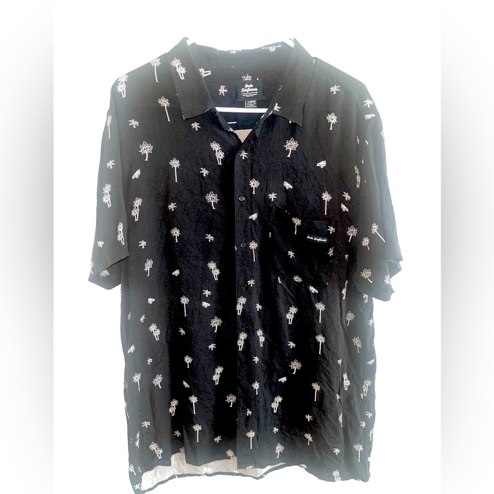 Jack’s Surfboards‎ Black Button Down w/ Palm Trees size Large 100% Viscose
